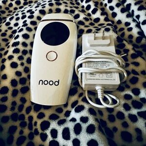 Nood White Hair Removal Device